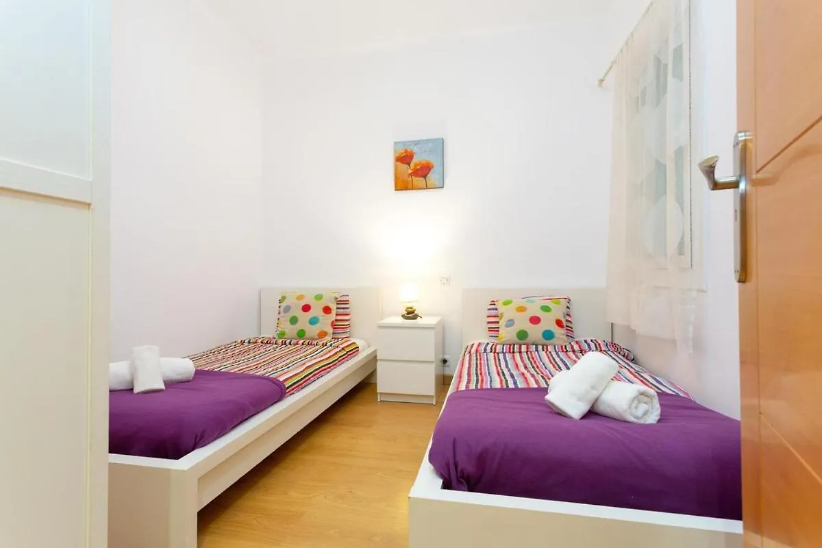111Tt73Obc4E-Apartment With Terrace Sant Antoni Barcellona